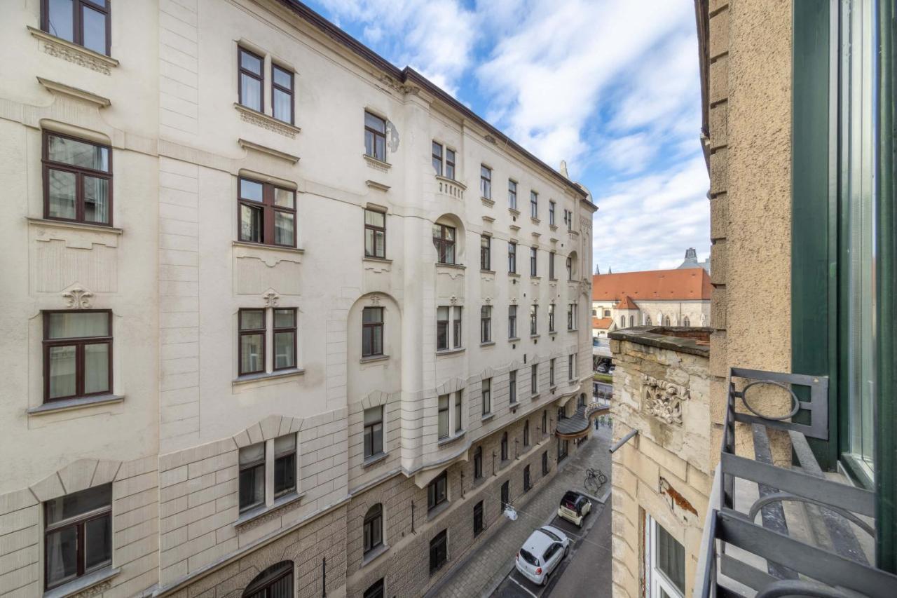 Anastasia 2 Bedrooms Apartment On Vaci Utca — Fotók 1